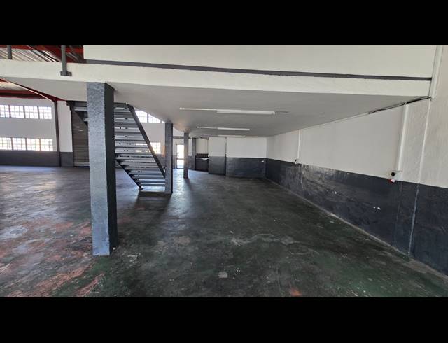 449M² WAREHOUSE TO LET IN RUSTIVIA